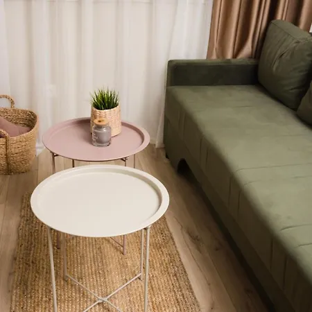 Urban Apartment *