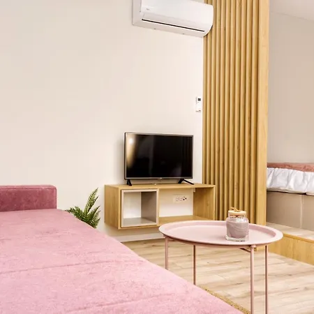 Urban Apartment *