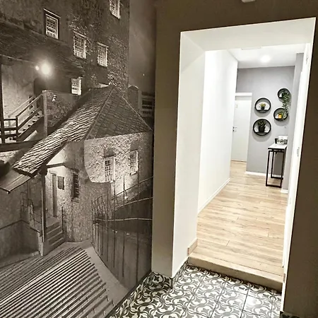 Urban Apartments- Free Private Parking Διαμέρισμα *
