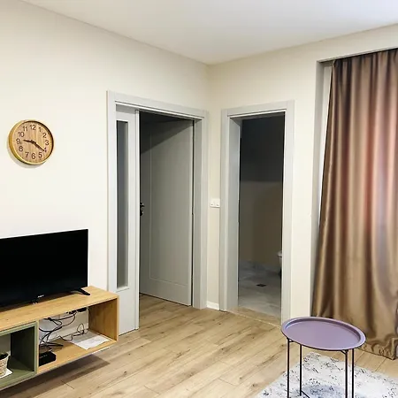 Urban Apartment *