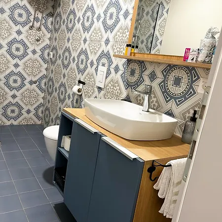 Διαμέρισμα Urban Apartments- Free Private Parking