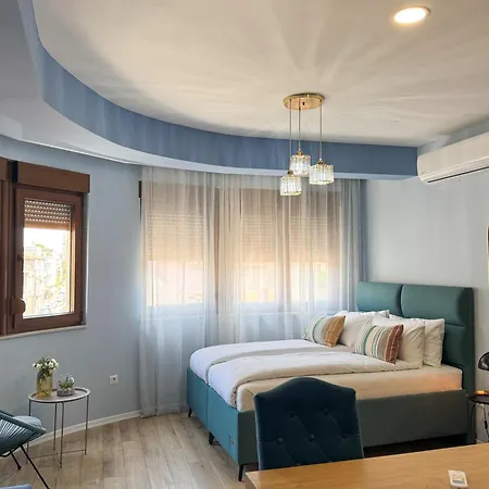 Urban Apartments- Free Private Parking Διαμέρισμα *