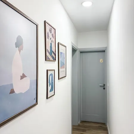 Urban Apartments- Free Private Parking *