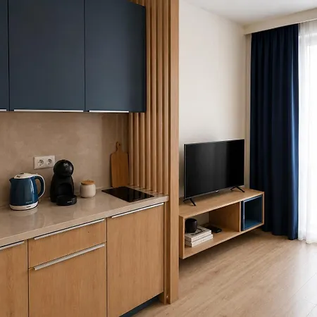 Urban Apartments- Free Private Parking
