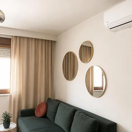 Διαμέρισμα Urban Apartments- Free Private Parking