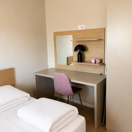 Διαμέρισμα Urban Apartments- Free Private Parking *
